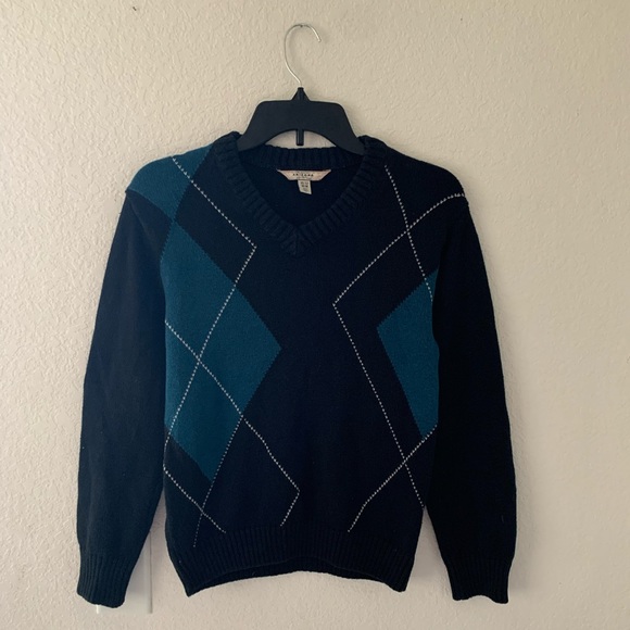 Black Diamond Pattern Sweater - Picture 1 of 3